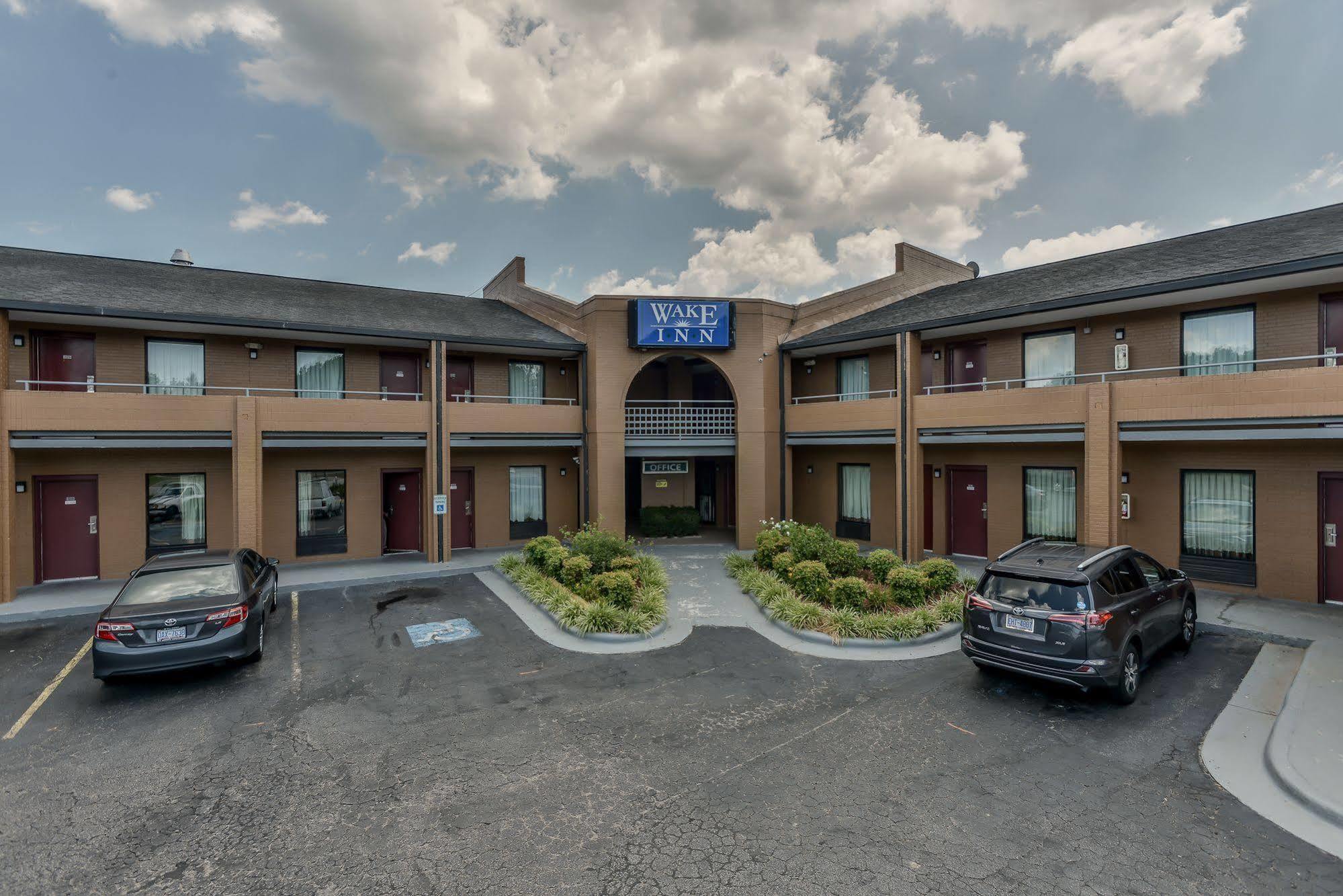 Wake Inn Raleigh Exterior foto